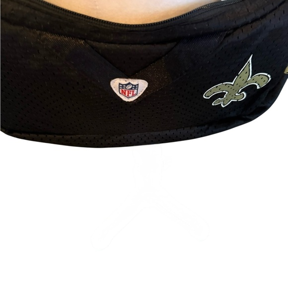 NFL New Orleans Saints Jersey  Crossbody purse  with adjustable strap NWOT - Picture 8 of 9